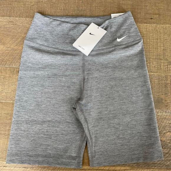 Nike One Women’s Bike Shorts - Picture 1 of 1